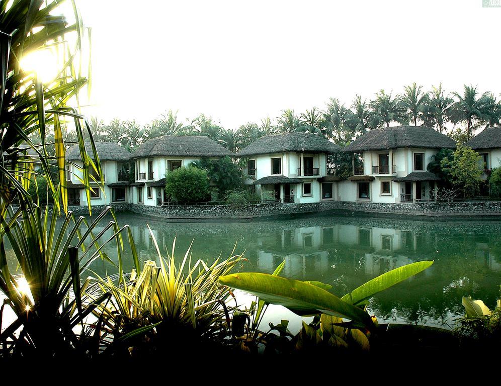 Vedic Village Spa Resort Calcuta Exterior foto