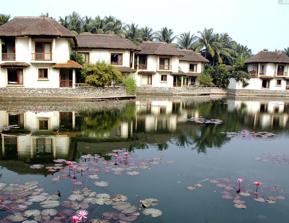Vedic Village Spa Resort Calcuta Exterior foto